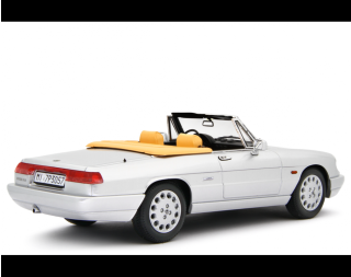 Alfa Romeo Spider 1.6 - 2.0i 1990 Grigio metallizzato Laudoracing 1:18 Resinemodell (Türen, Motorhaube... nicht zu öffnen!)